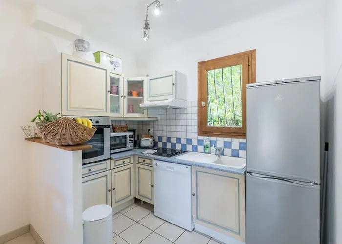 La Pinede - Maison Proche Plages Casa de Férias *