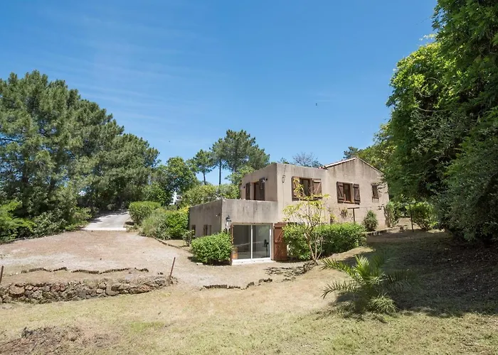 La Pinede - Maison Proche Plages Casa de Férias