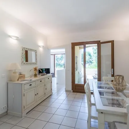 펜션 La Pinede - Maison Proche Plages *