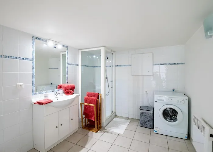 La Pinede - Maison Proche Plages בית נופש *